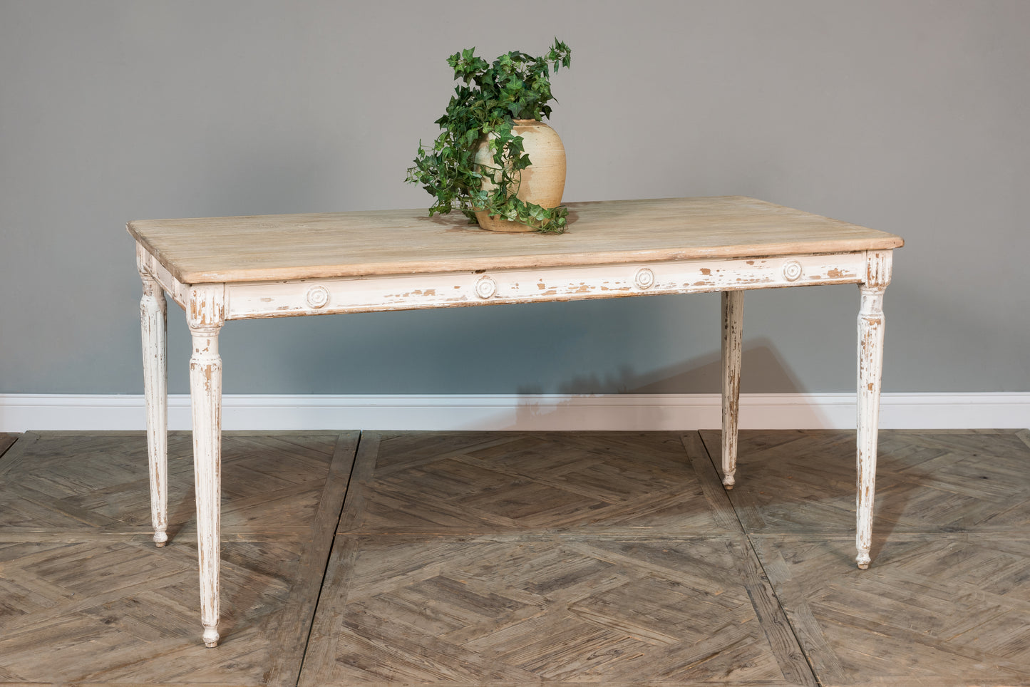 Lady's Dining Table